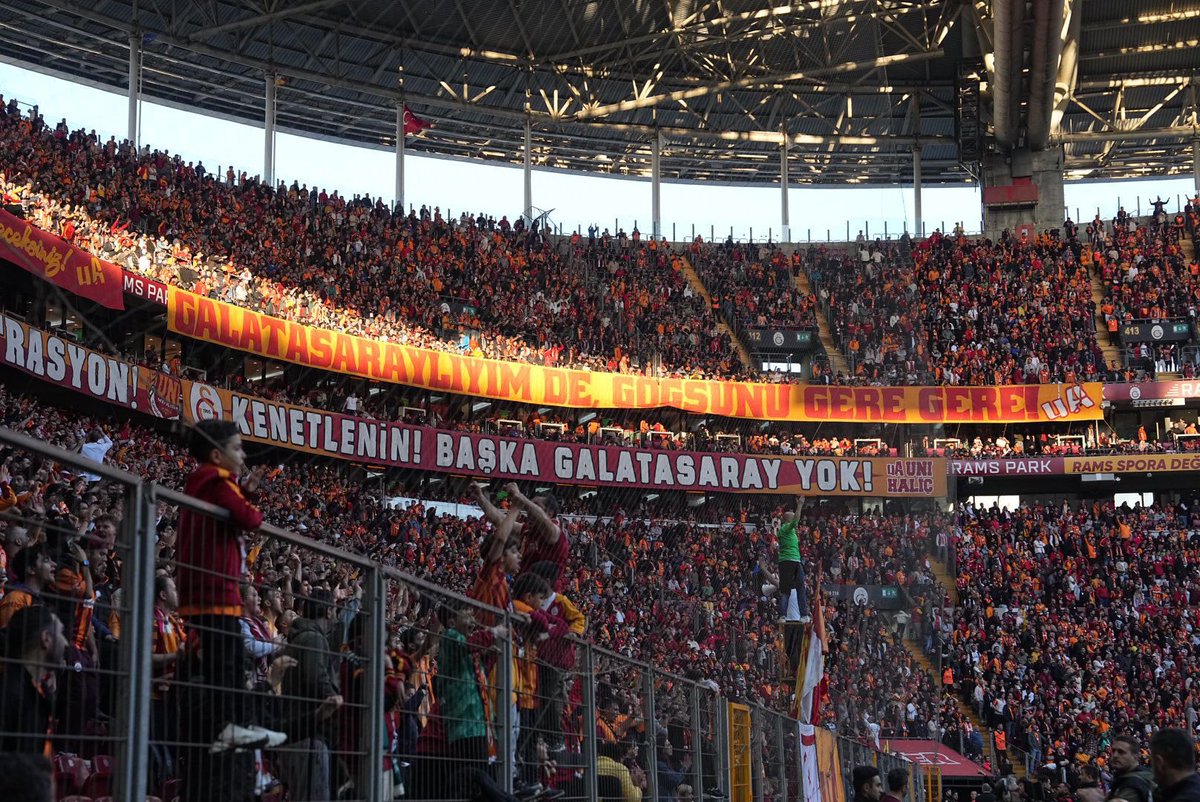 Günaydın #Galatasaray Ailesi