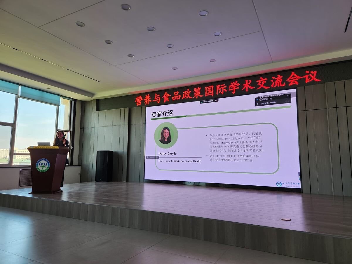 Reflecting on an unforgettable week at Harbin Medical University. Thanks to Prof @MaoyiT and the School of Public Health for getting us all together to connect on all things food, nutrition and policy. Look forward to our future collaborations with this amazing team.