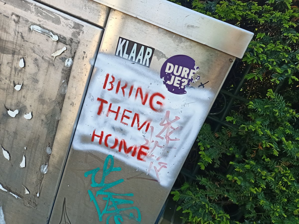 'Islamists not welcome' sticker in the south of Amsterdam plus #BringThemHome graffiti. The latter you can find quite frequently, the sticker I had not seen before.