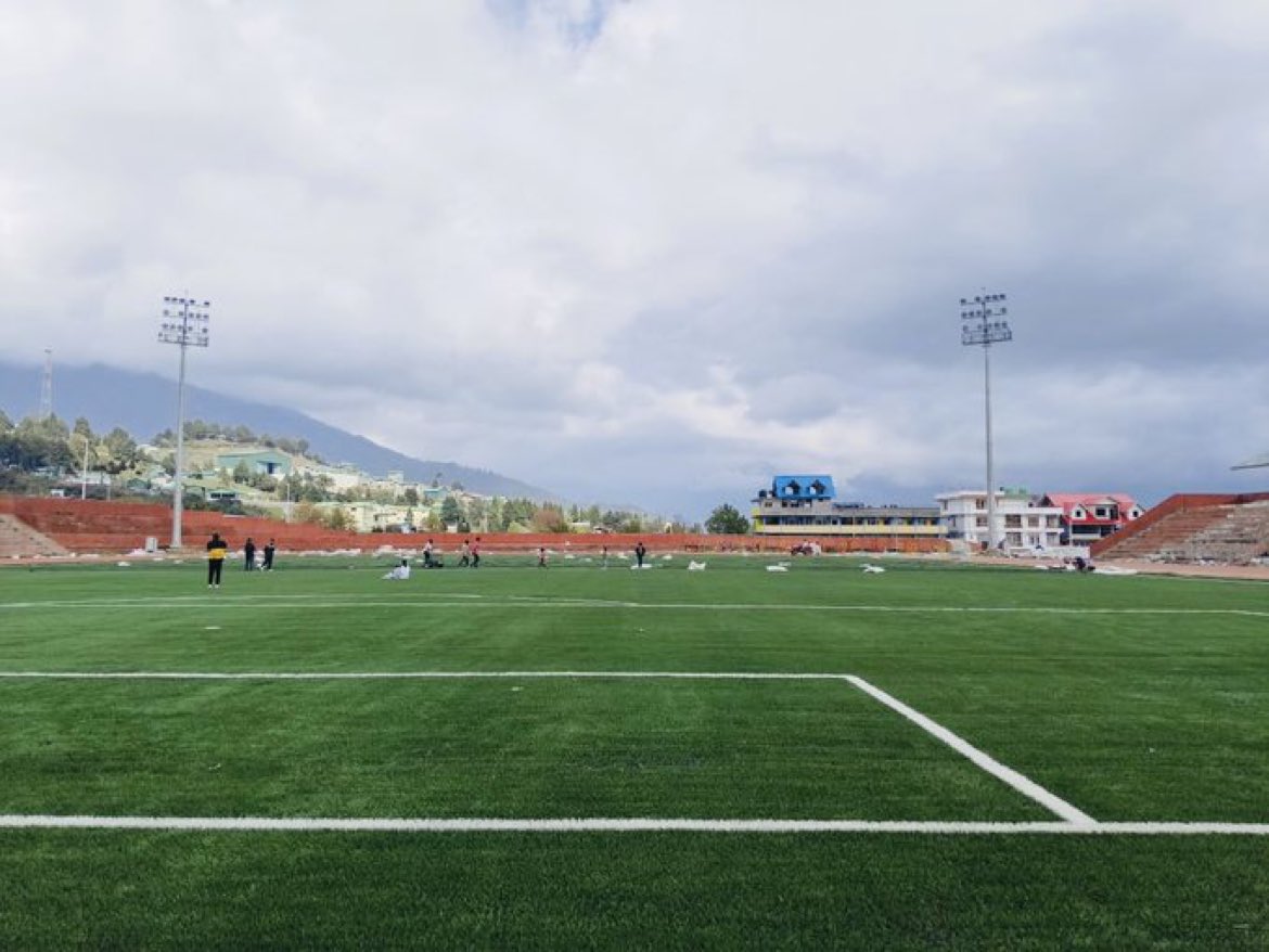 📸 | Arunachal Pradesh gets its first certified artificial football turf in Tawang district, the ground is located at a height of 8700ft. above sea level. 👏🏻🏟️#IndianFootball