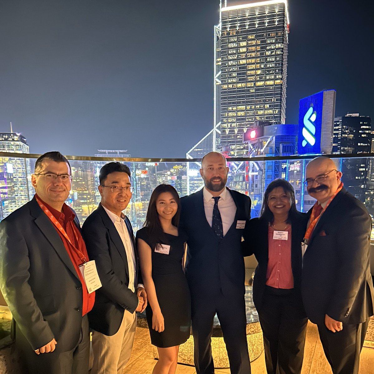 HKAGlobal's tweet photo. What an excellent evening we had on Monday at our cocktail reception during #ICCAHongKong! A special thank you to our co-hosts @BurfordCapital, @Clifford_Chance, Des Voeux Chambers, @JusMundi_com, @KLGates, and Peter &amp; Kim, and attendees for making it a memorable night. https://t.co/7oP1tfC2iO