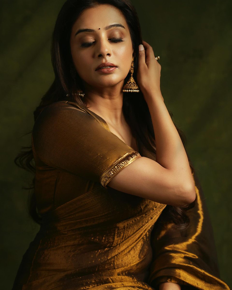 #Priyamani ❤️
#IndiaGlitz #Tamilactress #TamilCinema #Kollywood #Actress #TamilCinema #Kollywood #actor #tamilactors