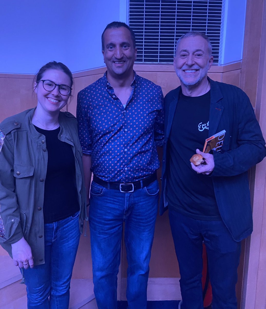 Was honoured to meet @michelrouxjr & Emily Roux last night @britishlibrary #Foodseason Launch. Thank you for the invite & organising another great event @PollyRussell1 @angela_clutton & team.