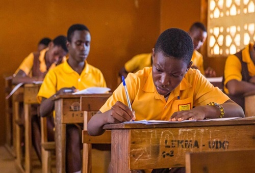 #TheBigStory: BECE candidates to write 3 new subjects. Career Technology, Creative Art and Design, and Arabic are new subjects. What do you have to say about this? Do you think this is necessary? Good morning and welcome to #DaybreakHitz with @doreenavio.