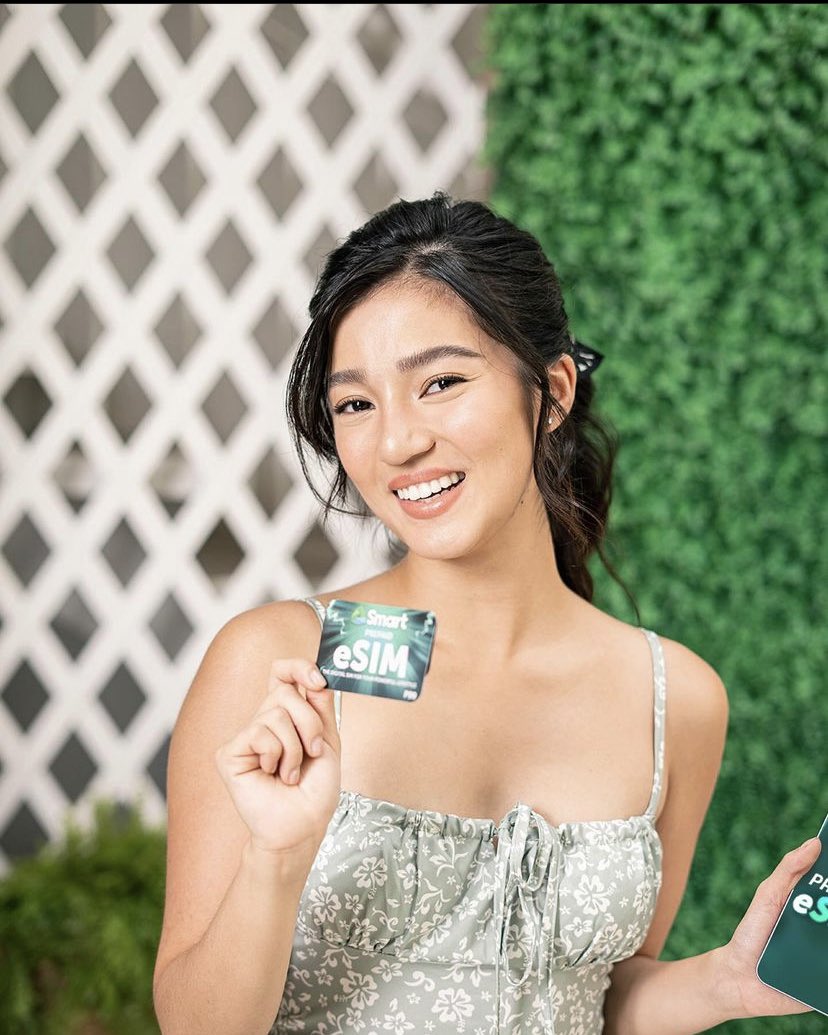 allforbelleM_'s tweet image. #BelleMariano IG Post ✨

Endorsement in between promotions? Belle says Easy Peasy!!!

Hands down talaga ako sa time management mo gurl!!!

#BelleMariano 
@LiveSmart 💚 #SmarteSim