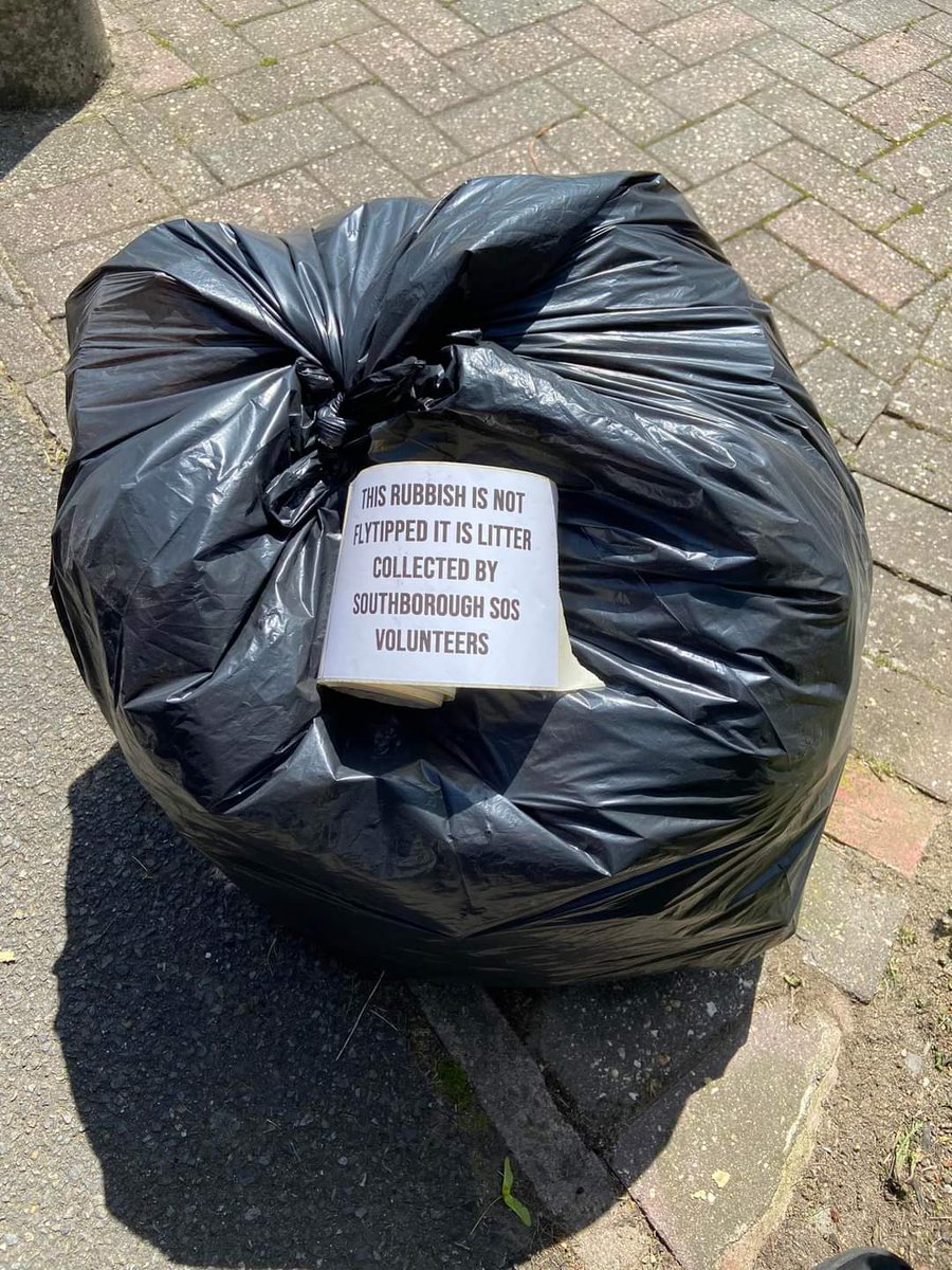SosSouthborough's tweet photo. Just some of the 8 sacks already picked up by one of our volunteers off the streets of High Brooms this week. @KeepBritainTidy @Tunbridgewells #tunbridgewells #litter #streetclean #streetscene #litterpicking #litterheroes #lovewherwelive https://t.co/xWDAl2esuE