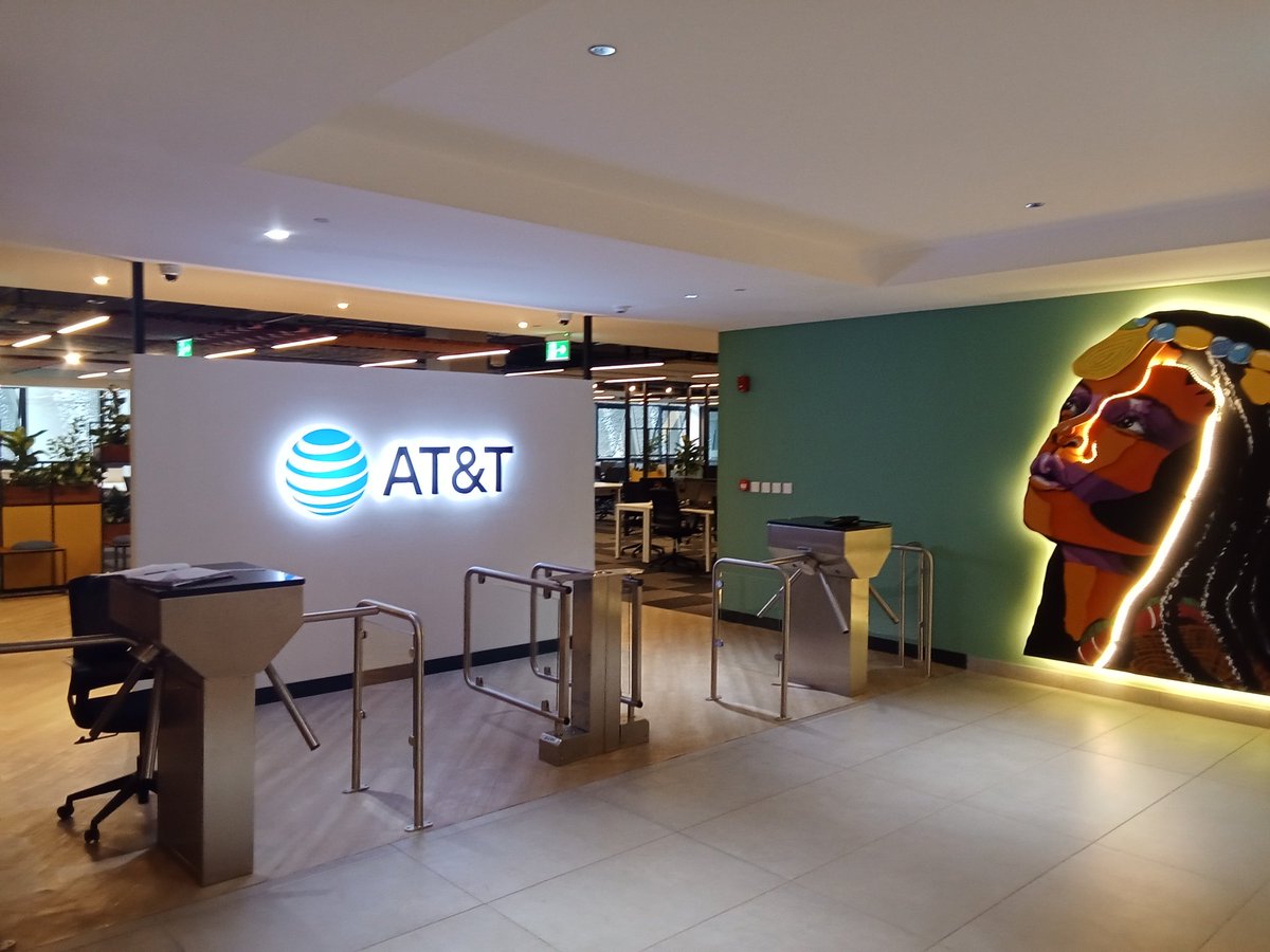 goldfishpr's tweet photo. Sample of what you can find at #Eneo .....#JetBlu #AT&T and many more...
It's a very efficient location providing more than 5000 jobs to professional pple of integrity.
Ke's No.1 resource is our human labour. Allowed to deploy those skills, they are able to make life richer. https://t.co/TYnEIURG3y