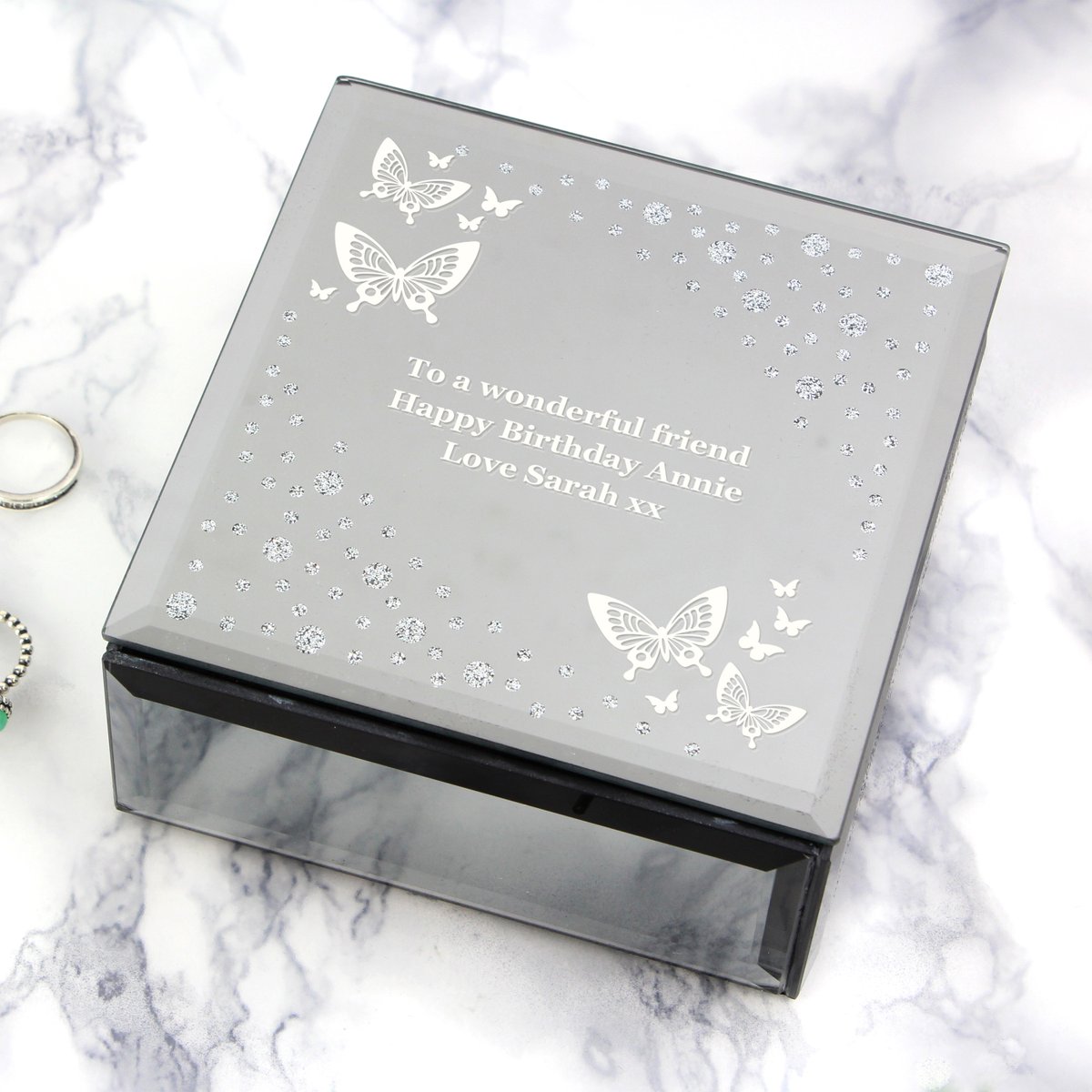 Fully lined & personalised with any message on the lid, this glass trinket box is perfect for storing rings & things lilybluestore.com/products/perso… #giftideas #mhhsbd #elevenseshour #earlybiz