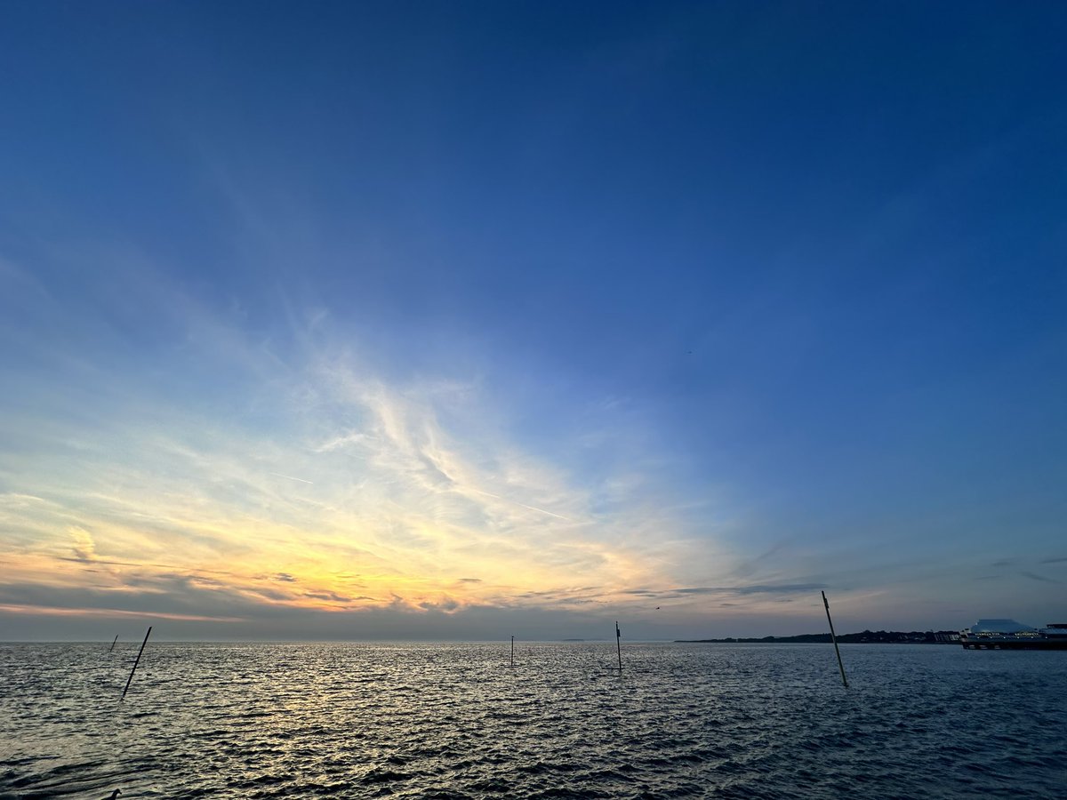 Beautiful skies last night. Love the place you live, right? Hope you have a fab day. Good luck to all those sitting their GCSE RS and Drama papers today!