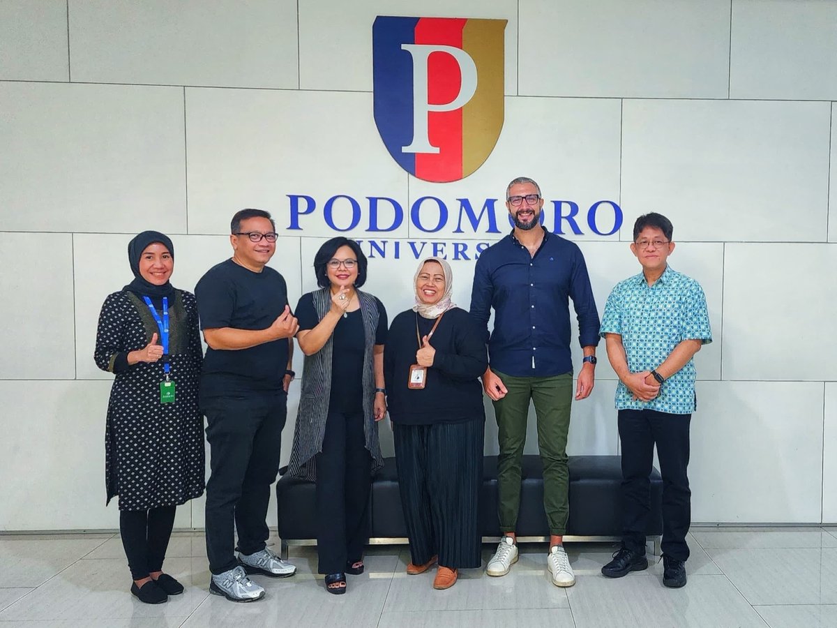 Building the #Future means nothing if we don't nurture the young generations 🧡

Yesterday, we finalized a commitment with @PodomoroUniv to have their students to learn about #blockchain, #entrepreneurship and #ICP in the #IndonesiaOnChain program🥷💻

We are also planning a…