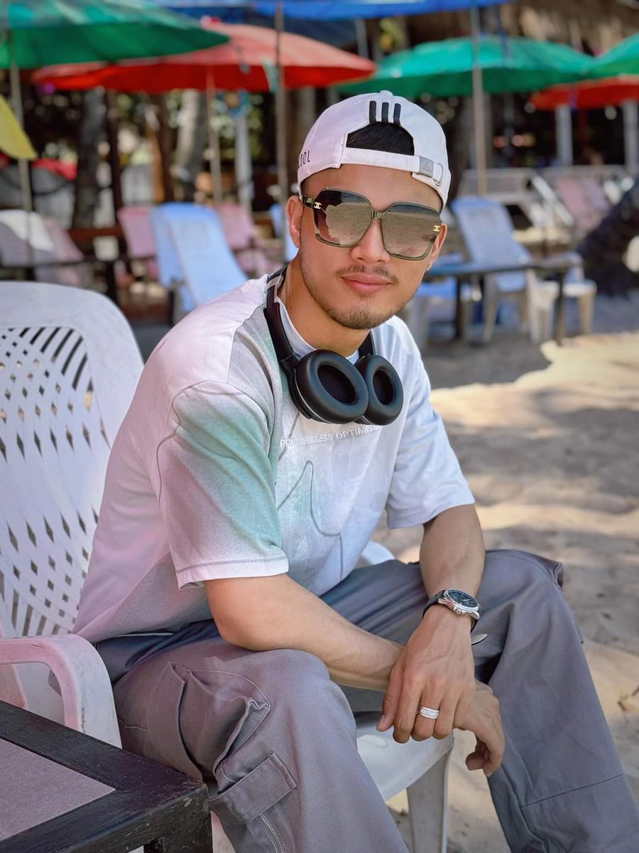 បុរសខ្មែរ🤪 #ដូងទេរកំពត 🤍🌊