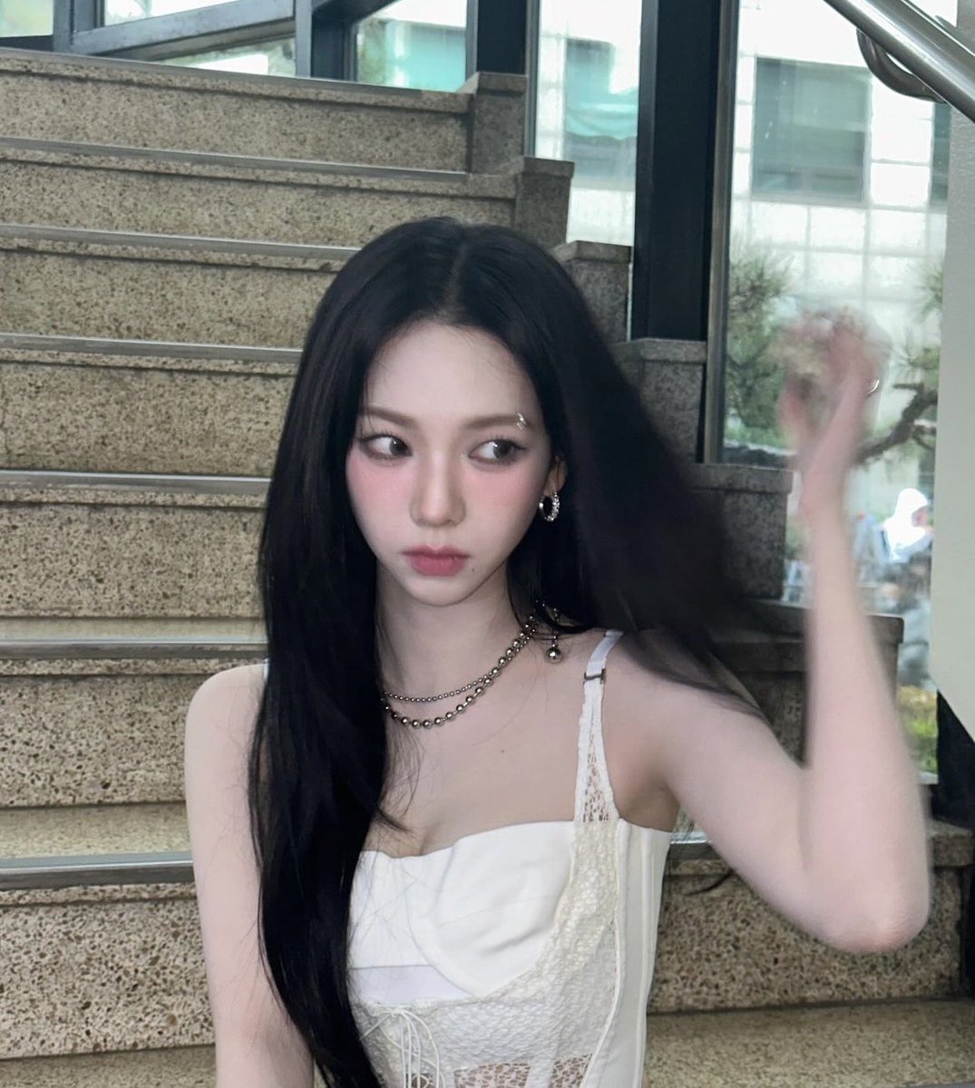 ㅤ ㅤㅤ ㅤ ㅤ ㅤ ㅤㅤ ㅤ ㅤ ㅤ ㅤ
 —ㅤ ㅤ ㅤ ㅤ ㅤㅤ ㅤ ㅤ ㅤ 
Let me just drop this photo for real quick, before someone ruin my looks
—
ㅤ ㅤ ㅤ ㅤ ㅤㅤ ㅤ ㅤ ㅤ ㅤㅤ ㅤ ㅤ ㅤ ㅤ
 ㅤ ㅤ ㅤ ㅤ ㅤㅤ ㅤ ㅤ ㅤ