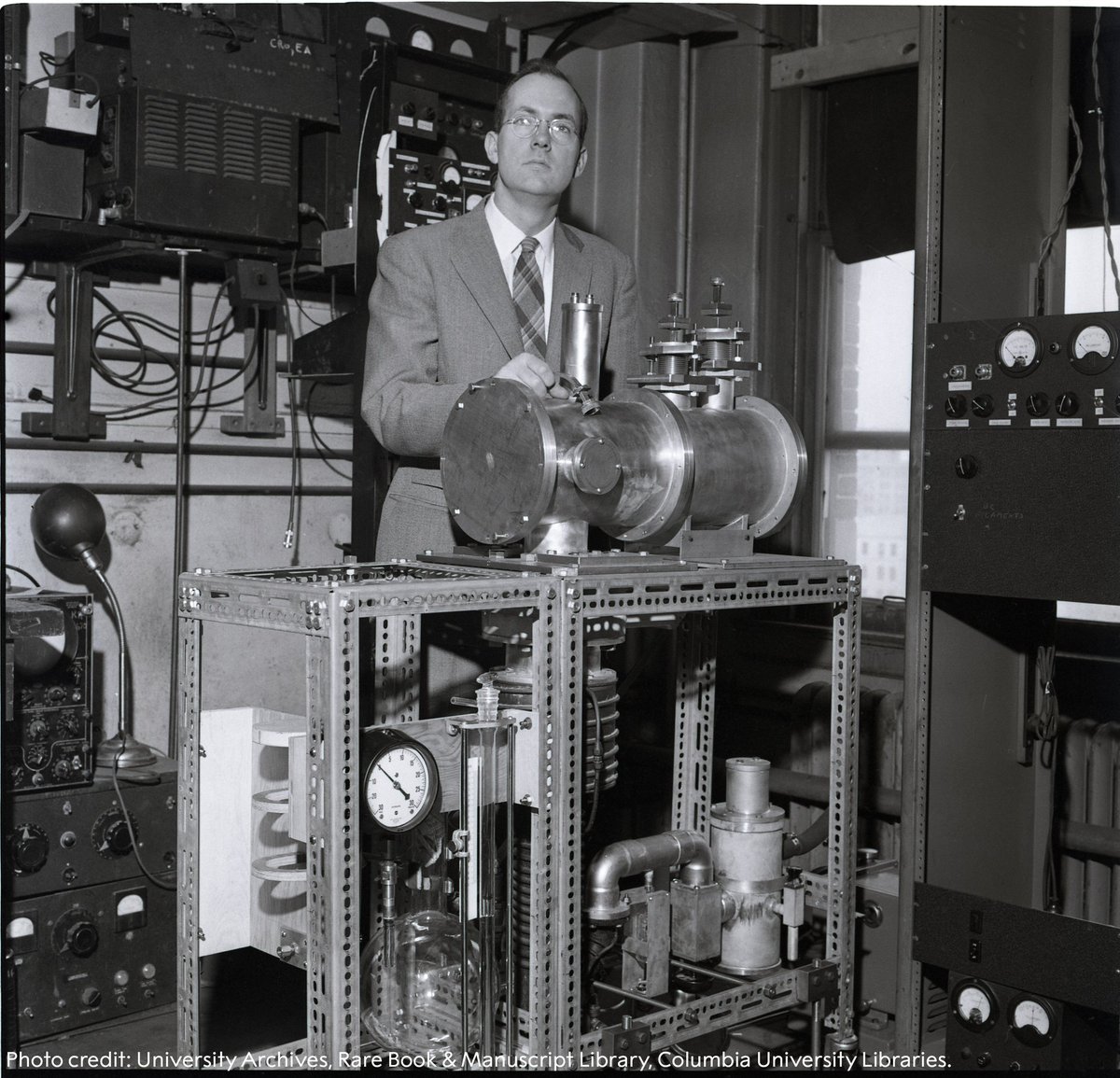 “There are always unturned stones along even well-trod paths. Discovery awaits those who spot and take the trouble to turn those stones.” - 1964 #NobelPrize laureate in physics Charles Townes on the path of discovery. Townes built the very first maser and developed the laser.