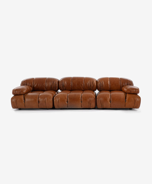 barcelonadesig1's tweet image. Yes, it is that easy! Just with the addition of a Mario Bellini Sofa in your living room you will experience real modern design with mid-century touches
barcelona-designs.com/products/mario…
#Barcelona #designs #furniture #leather #classic #modern #mario #bellini #sofa #style #nyc