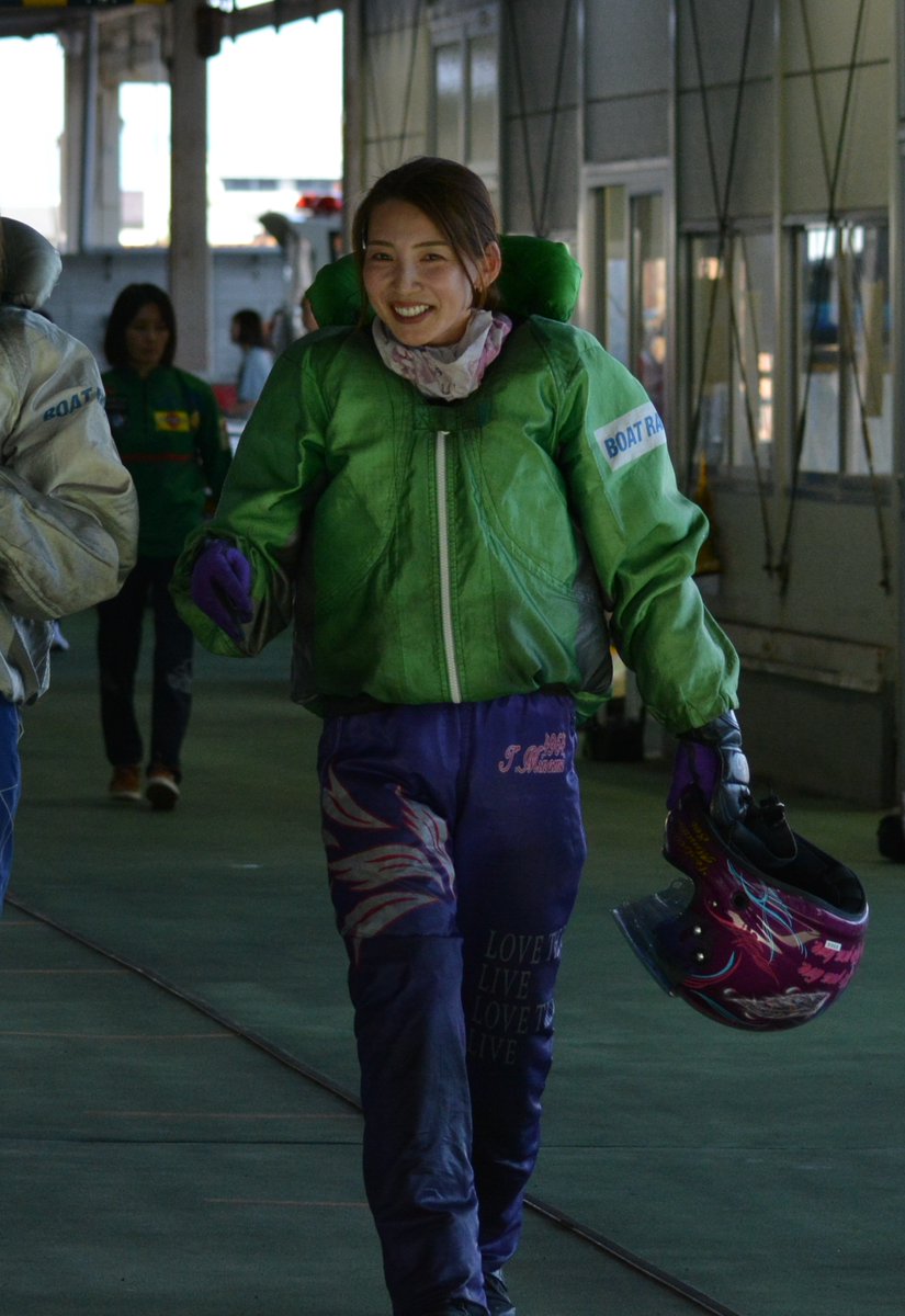 sponichiboat's tweet photo. 【#ボートレース宮島 #第9回レディースオールスター #4日目】

#土屋南 が10Rで6コースから強力な伸びを生かして2着！

#チルト3度 で #準優勝戦 進出をかけた #勝負駆け を成功させました！

#スポニチ #ボートレース https://t.co/v0S2Y0Pm3v
