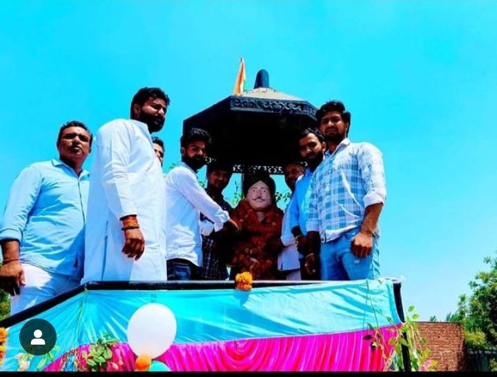 SumitGu20457090's tweet photo. आज ही के दिन मां भारती के वीर सपूतों में क्रांति की अलख जगाने वाले मां भारती के प्रथम क्रांतिकारी 10 मई 1857 की क्रांति के जनक #वीर_कोतवाल_धनसिंह_गुर्जर को शत शत नमन💐💐💐🙏🙏🙏 https://t.co/EqsaUqSoev