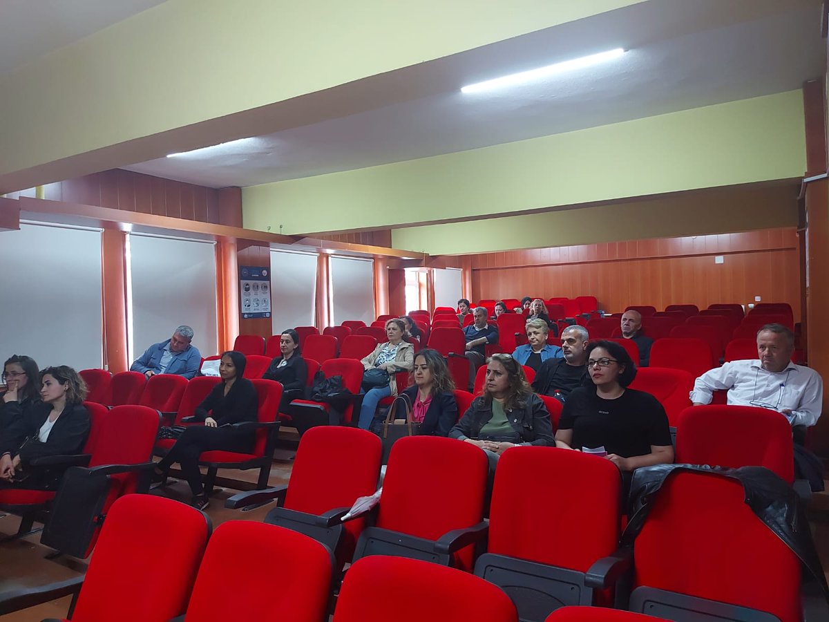 EskisehirODM26's tweet photo. "İlkokullarda Ölçme ve Değerlendirme Yöntemleri Semineri 1" iki grup halinde 72 sınıf öğretmenin katılımıyla gerçekleşmiştir. https://t.co/ObIzwD3ORY