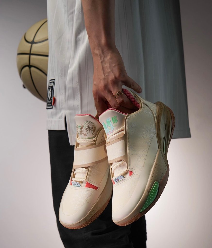 helloshoes1's tweet image. Keldon Johnson Fengci Rise 1.5 - Vanilla Yellow
We sell worldwide with free shipping: antosports.com/products/keldo…

#keldonjohnson 
#fengcirise