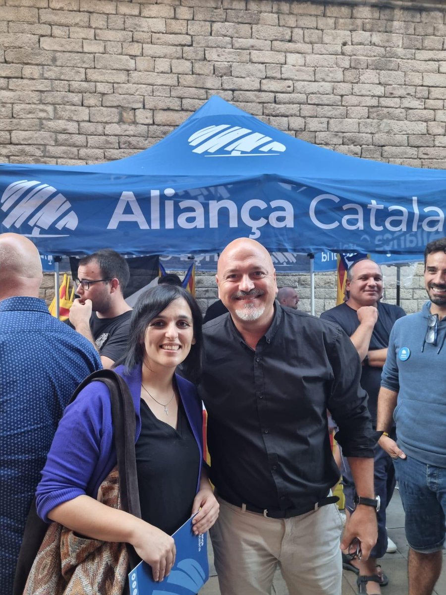 No ha estat, ni serà, un camí fàcil, però la independència no s'aconseguirà amb la mandra, amb la por i amb la mediocritat. Honorat de formar part d'un equip lluitador.@orriolsderipoll @CatalunyaAC .