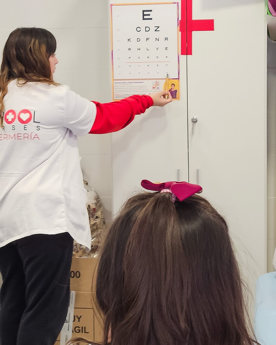 Nuestras enfermeras de <a href="/schoolnurses1/">School Nurses</a> han realizado una revisión de la agudeza visual a los alumnos de 2º de #Primaria, ya que una detección temprana de la miopía puede prevenir problemas de aprendizaje 🧑‍⚕️👓

#Hélicon #uncoleúnico en #Valdemoro