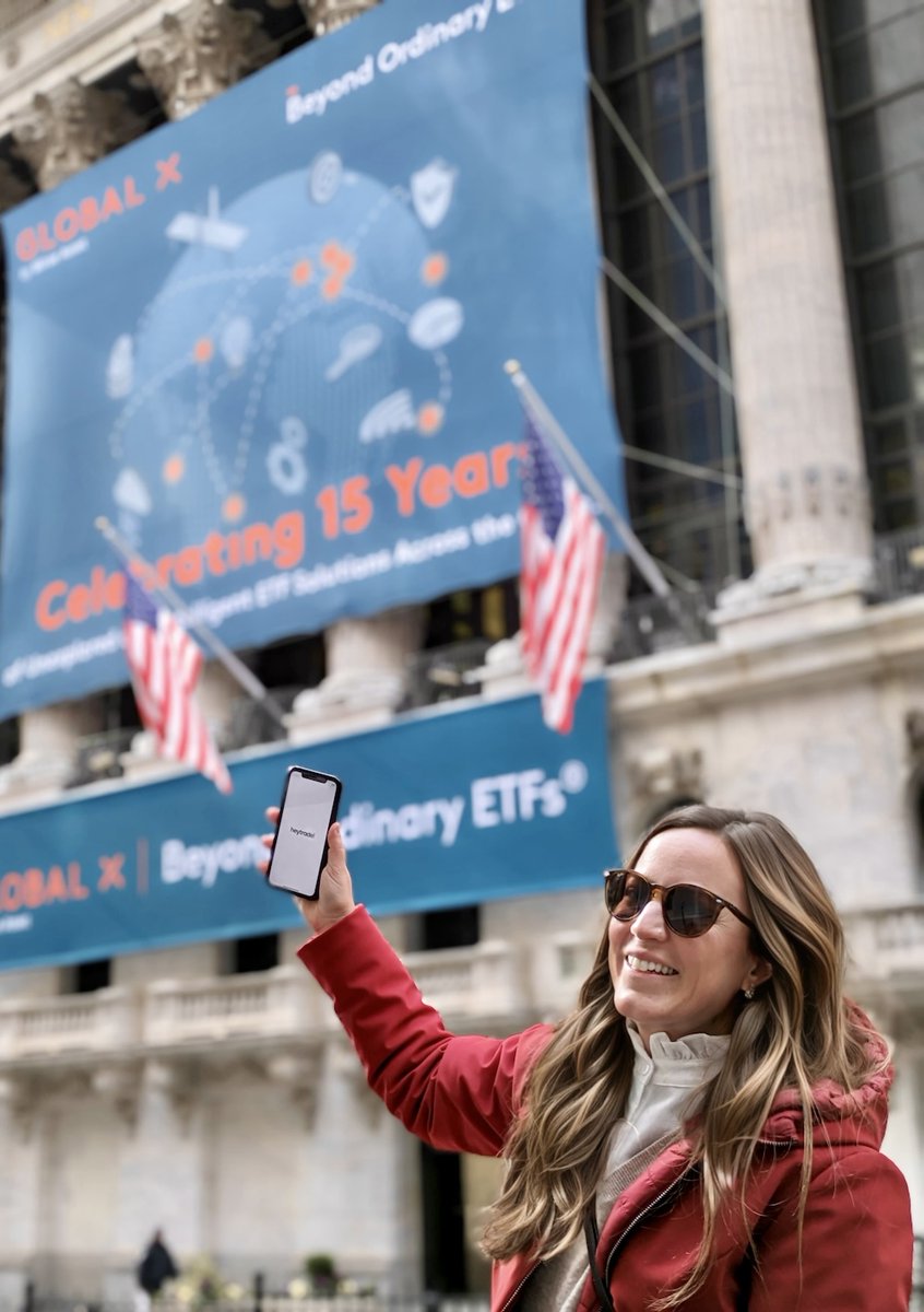 ⏱Counting down to @money2020

If you enjoy a frenzy of discussions on #wealthtech & all things #money, catch us @ booth 5J38

PS. This is me posing with the @joinheytrade app in #WallStreet. It's not Amsterdam. But HeyTrade + NYSE? Talk about a picture-perfect combo!

#Money2020