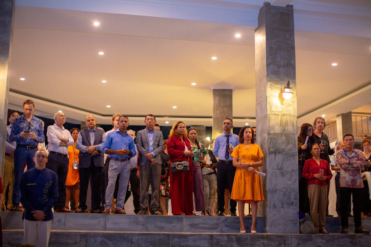 European Union Timor-Leste (@eu_timorleste) on Twitter photo Crowned by a beautiful sunset in Metiaut, Dili, we celebrated the #EUDay with the President of the Republic, <a href="/JoseRamosHorta1/">Josรฉ Ramos-Horta</a> , together with the Diplomatic Corps, Development Partners, NGOs, and Civil Society. Crowned by a beautiful sunset in Metiaut, Dili, we celebrated the #EUDay with the President of the Republic, <a href="/JoseRamosHorta1/">Josรฉ Ramos-Horta</a> , together with the Diplomatic Corps, Development Partners, NGOs, and Civil Society.