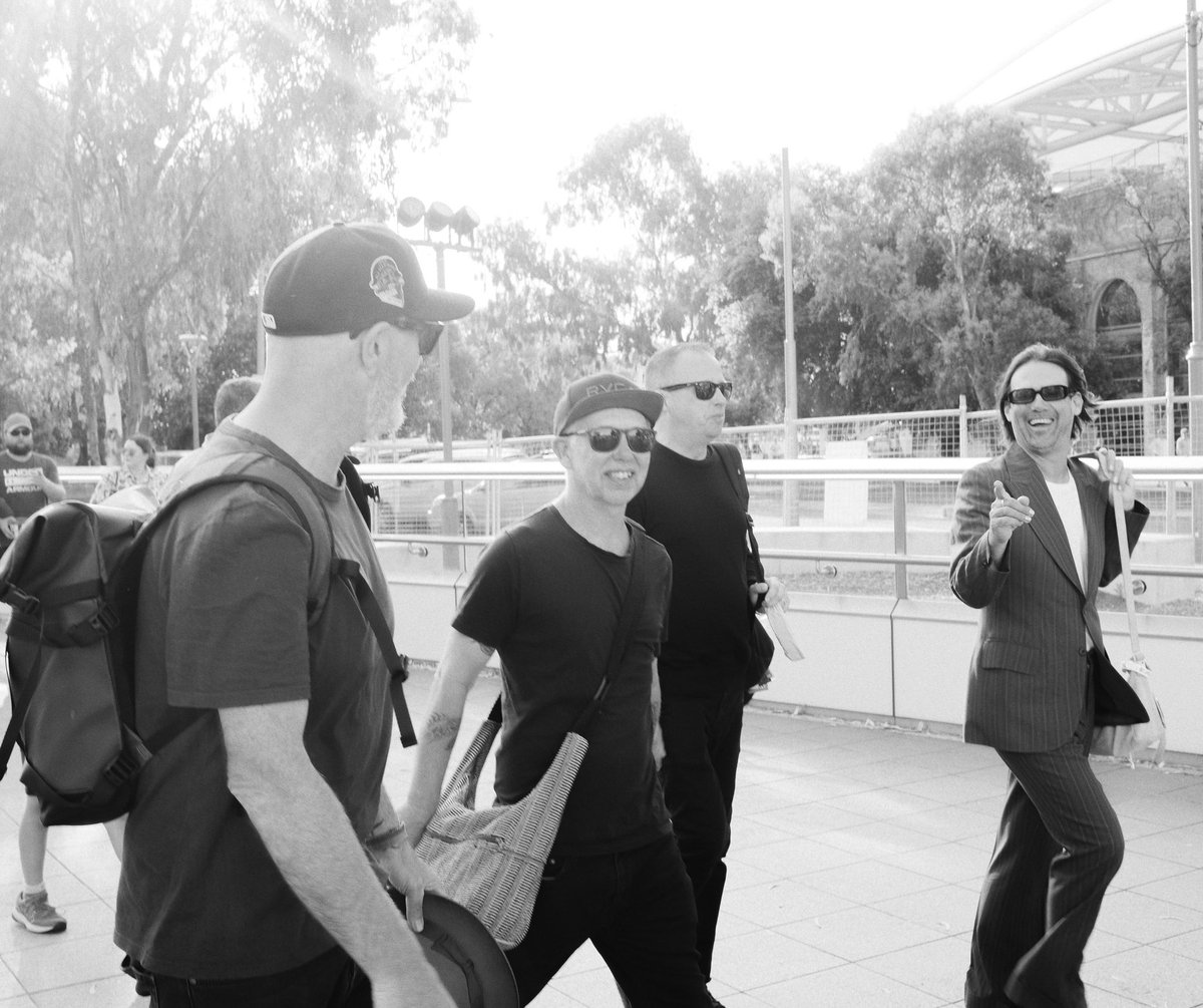 Grinspoon's tweet photo. pretenders https://t.co/Ce18hmQFf5