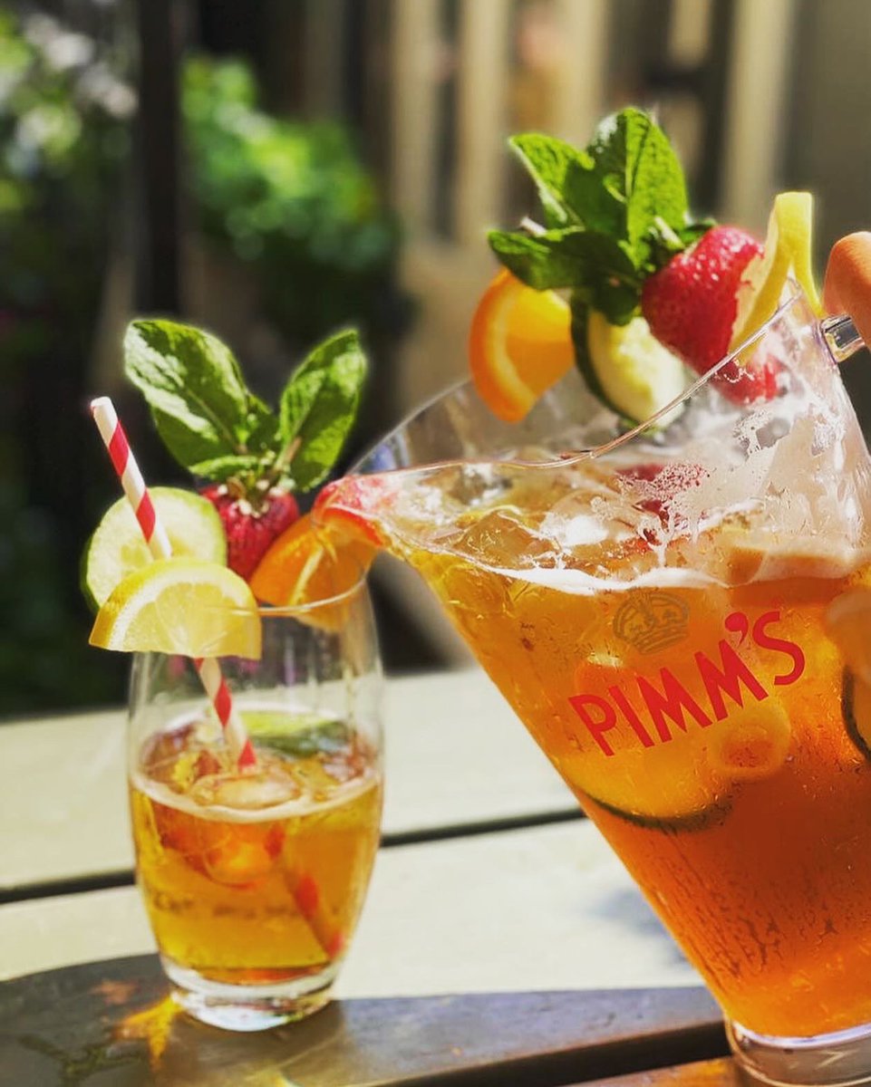 TobieNorris's tweet image. Summer Vibes !! 🍻🌞🥂🍕

#alfresco #pizza #pimmsoclock #chilled #kneadpubs #shopstamford