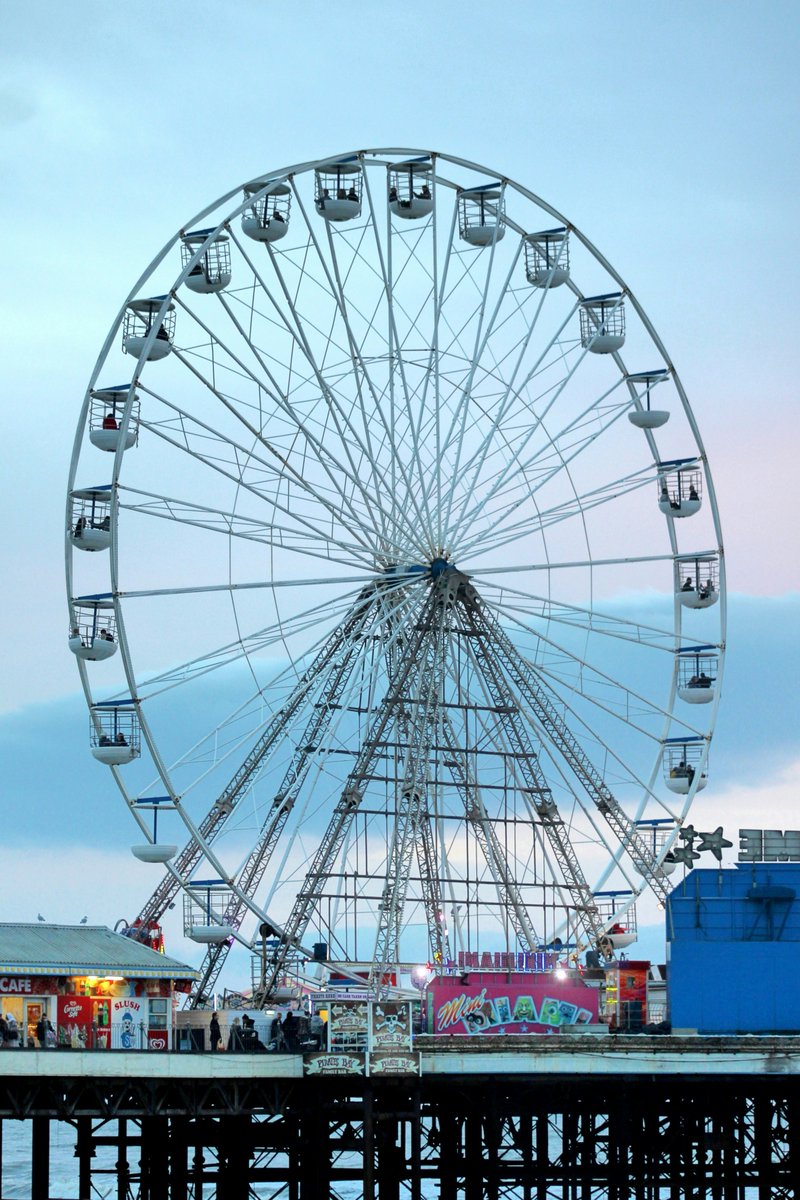 Blackpool’s stunning Central Pier at dusk 🎡 📷 Nathan Staz #FeatureFriday