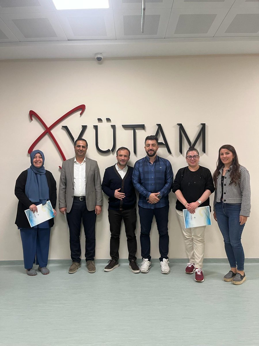 Merkezimiz tarafından 06-10 Mayıs 2024 tarihleri arasında II. Uygulamalı Hücre Kültürü Teknikleri Kursu gerçekleştirilmiştir. 38 saatlik teorik ve uygulamalı eğitimin ardından kursiyerlere eğitim sertifikaları takdim edilmiştir.