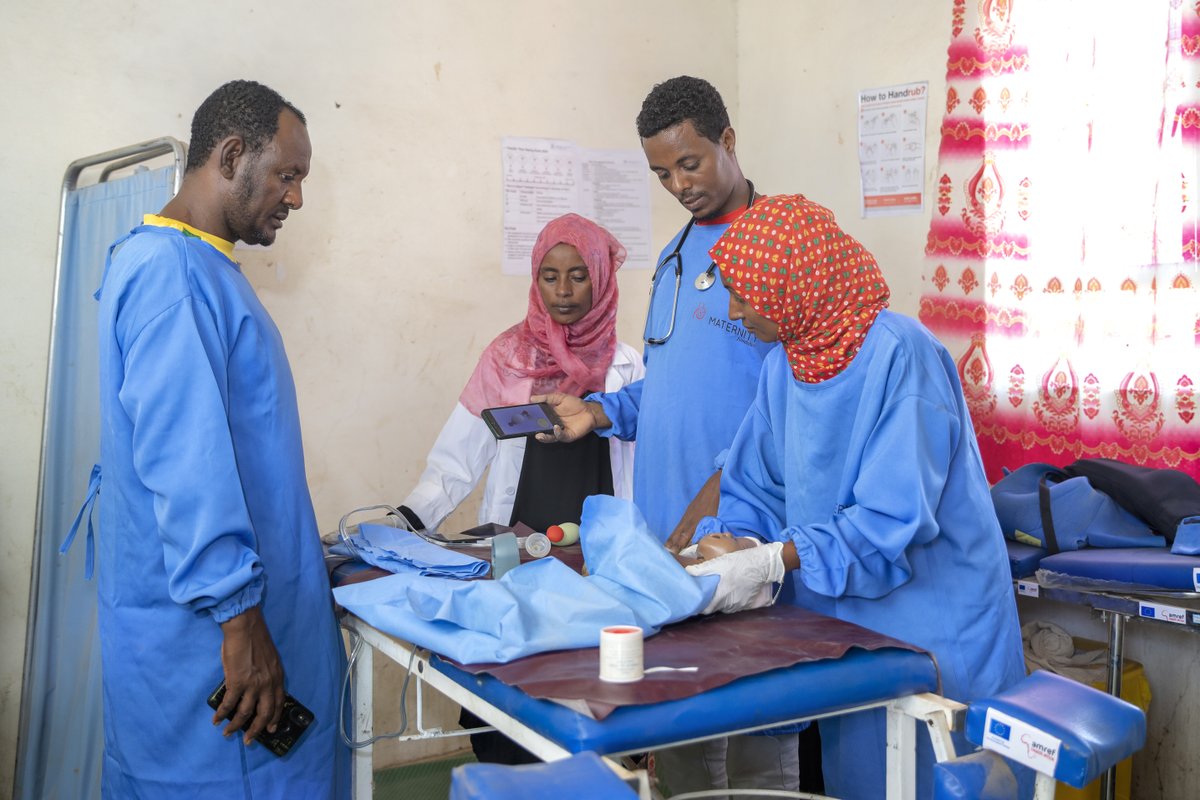 From ancient wisdom to modern methods. UNFPA and UNICEF are working with the Ministry of Health and Maternity Foundation empowering midwives in Afar, Ethiopia with life-saving skills through digital learning. Reaching the farthest and furthest behind. 🔍 weforum.org/agenda/2024/05…