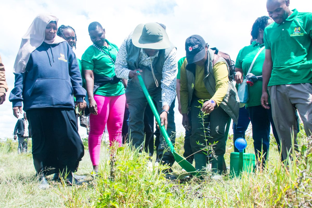 In order to address the pressing issue of deforestation and its impact on greenhouse gas emissions, a comprehensive campaign has been launched to plant 15 billion trees by the year 2032. As part of this initiative, it is my distinct honor to be present here in the Chepalung…