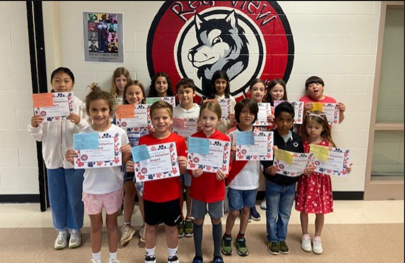 Let's give a RED WOLF HOWL to these students for their PAWSitive behavior! @AGHoulihan @UCPSNC @ReaViewPTO