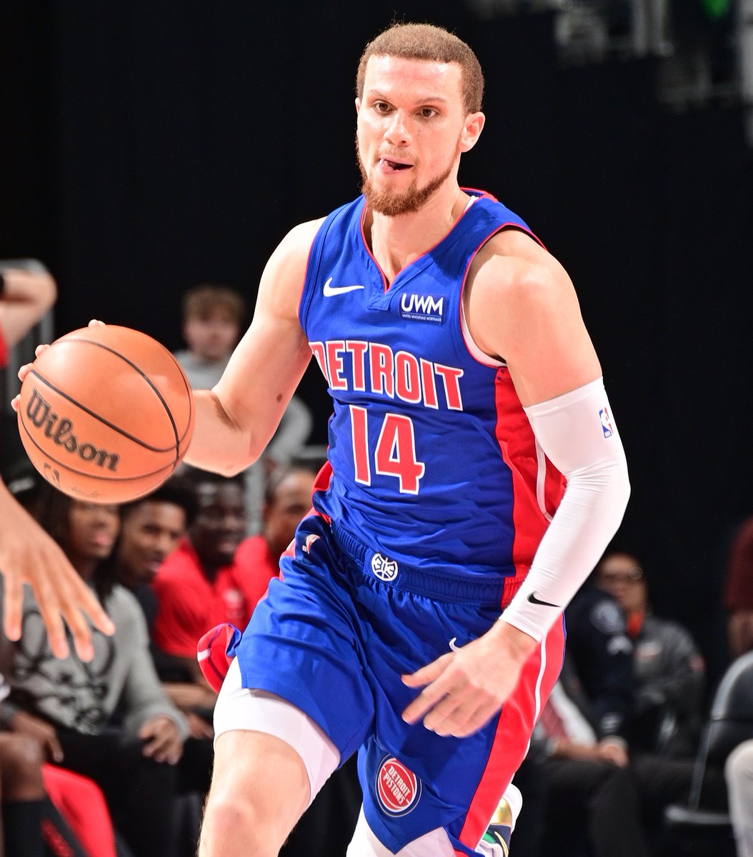 Join us in wishing @malachiflynn of the @DetroitPistons a HAPPY 26th BIRTHDAY! #NBABDAY