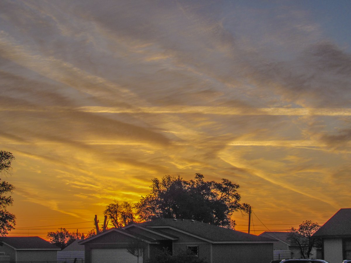 #Canon #canonphotography #TeamCanon #sunrise #sunrisephotography #Amarillo #amarillotx #Texas @JohnHarrisWx @rohamiltontv @MariaPasillasTV Sunrise