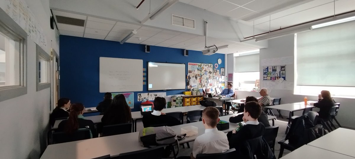 Thank you to special guest Mr Ashworth, who gave up his time today to visit Climate Club to talk about coastal erosion <a href="/DCHSalnwick/">DCHS Alnwick</a> <a href="/PeleTrust/">Pele Trust</a> 🌊🌍
