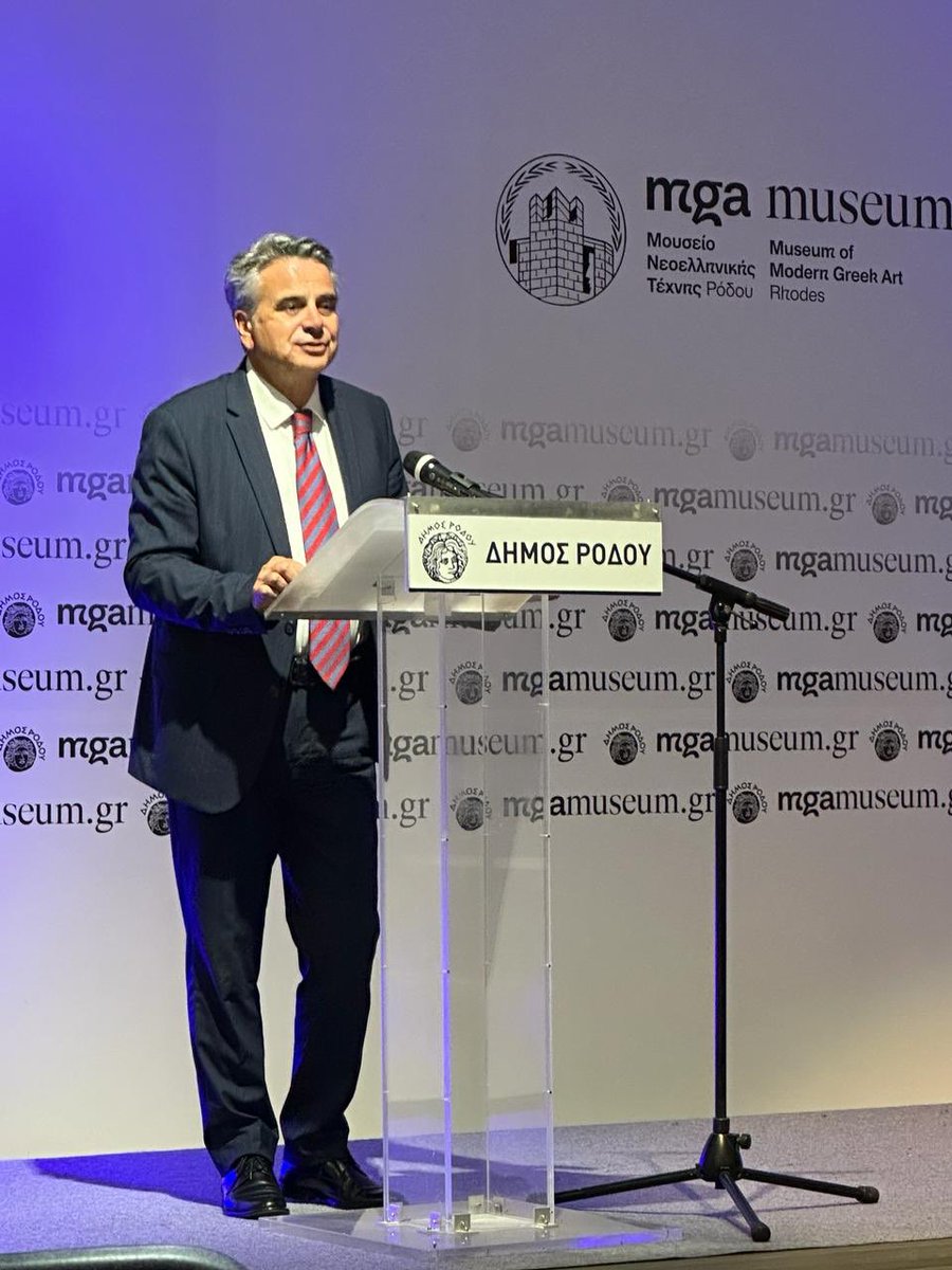 Başkonsolosluğumuz himayesinde, Mozarteum Hellas ile birlikte düzenlenen,  piyano sanatçıları  Nazlı Hacıalioğlu ve  Evgenia Votanopou'nun tek piyanoda aynı anda çalarak verdikleri "Türkiye -Yunanistan Dostluk Piyano Konseri"  beğeni ile izlenmiştir.