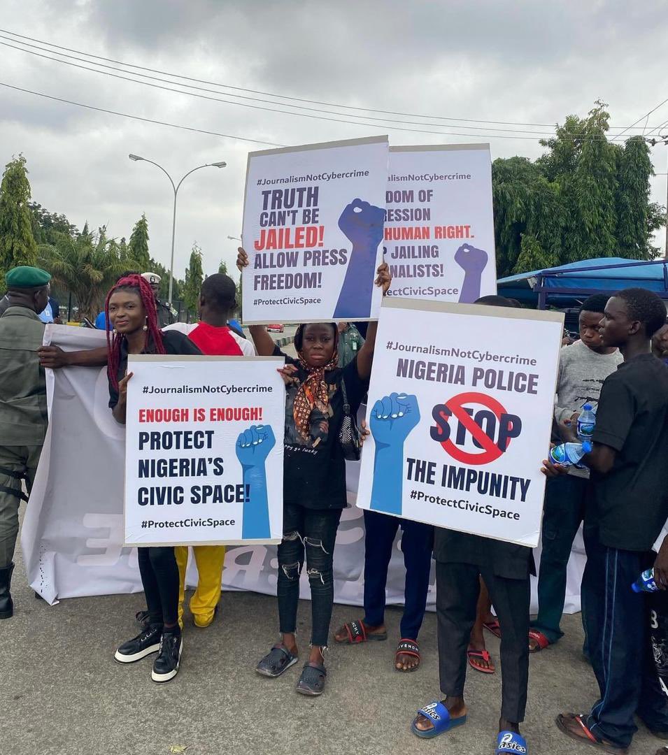 I am happy to announce that <a href="/Mazi_OJD/">Daniel Ojukwu (OJD)</a> has regained his freedom after 10 days of illegal abduction by the Nigerian police. It is a shame that someone who’s doing his job of exposing corruption had to go through this in a democracy. While we celebrate his release, we call on all