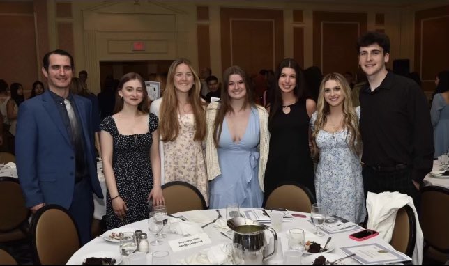 Congratulations to some of our top honors scholars who were recognized at the North Shore Chamber of Commerce Dinner last night!
