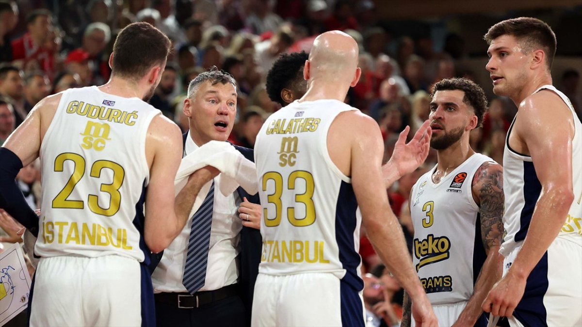 Fenerbahçe Beko - Panathinaikos EuroLeague yarı final maçının tarihi belli oldu! #fenerbahçe #EuroLeague gazetedamga.com.tr/spor/fenerbahc…