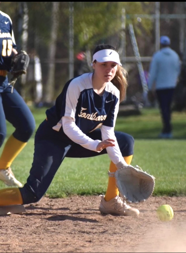 Softball standout ‘Emme’ Finnigan brings grit to diamond play for Fontbonne, #Dorchester teams dotnews.com/2024/dot-s-emm…