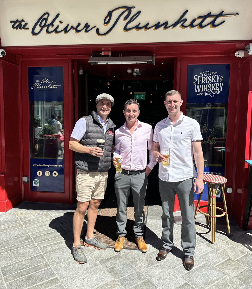 James Dooley (@james_dooley) on Twitter photo Dooley Bros over in Cork for todays racing ❤️🖤❤️🖤 <a href="/thoroughbredsuk/">Dooley Thoroughbreds</a>
Cheer them home <a href="/GetYourTipsOut/">GetYourTipsOut</a> <a href="/JoeNorrisGYTO/">Joe Norris</a> Dooley Bros over in Cork for todays racing ❤️🖤❤️🖤 <a href="/thoroughbredsuk/">Dooley Thoroughbreds</a>
Cheer them home <a href="/GetYourTipsOut/">GetYourTipsOut</a> <a href="/JoeNorrisGYTO/">Joe Norris</a>