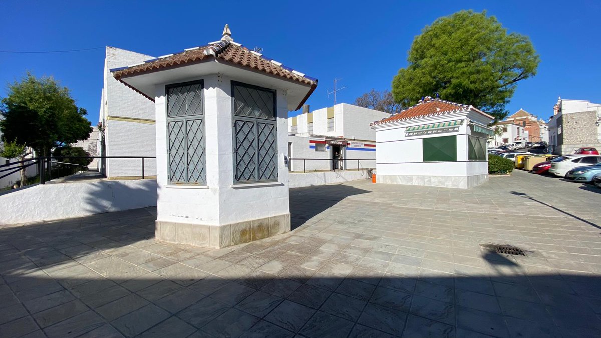 Ayto_Castilblan's tweet photo. Se mantiene abierto el plazo para solicitar la adjudicación y explotación del Bar del Hogar del Pensionista, el Quiosco de la Plaza Luis Braille y dos puestos en el Mercado de Abastos
https://t.co/EcmrIcm1O1 https://t.co/Ln5f8pNZQH