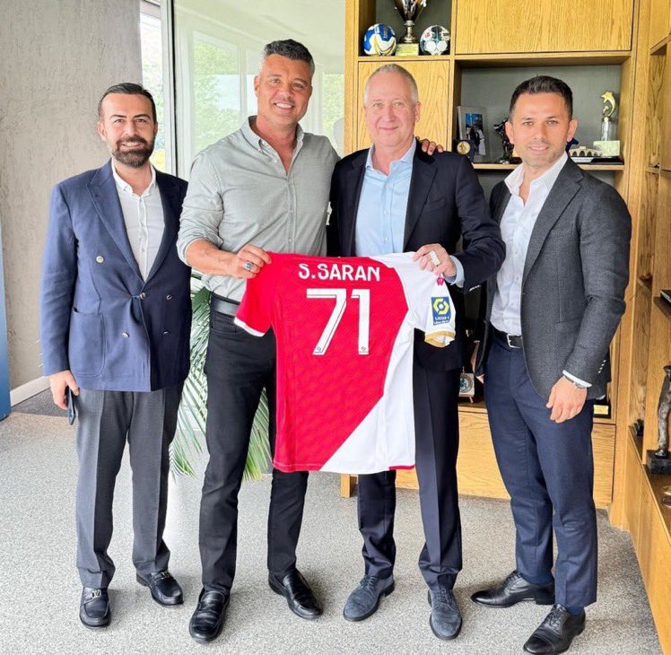 Fenerbahçe Başkan Adayı Sadettin Saran, AS Monaco Eski Asbaşkanı Vadim Vasilyev ile İstanbul'da bir araya geldi.