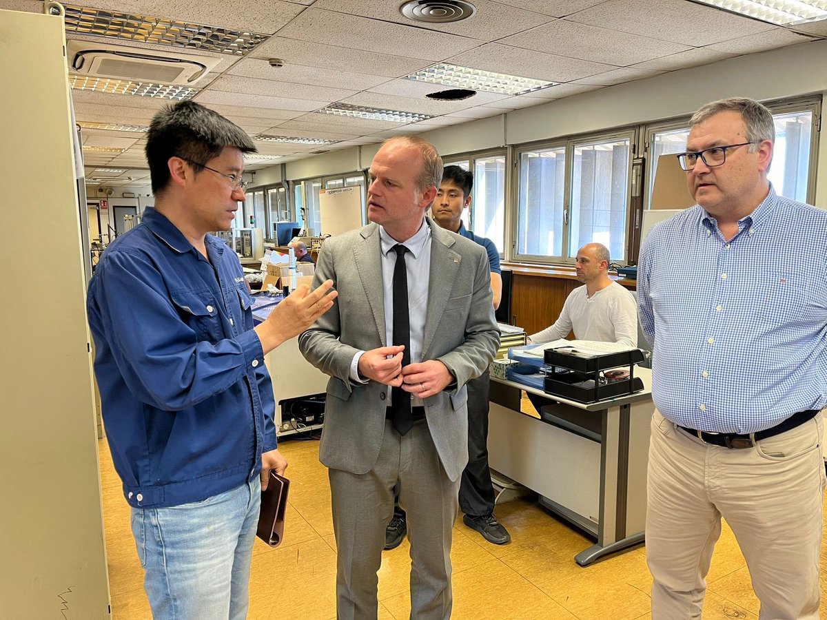 albertcaste's tweet photo. 🇨🇳 Avui hem visitat la planta de l’empresa xinesa Huayi #Cubigel a Sant Quirze també per agrair la seva tasca d’ambaixadors de noves inversors xinesos al nostre país 😊

❄️ Huayi és un dels líders mundials en producció de compressors per refrigeració comercial https://t.co/PIXApf9s6Y