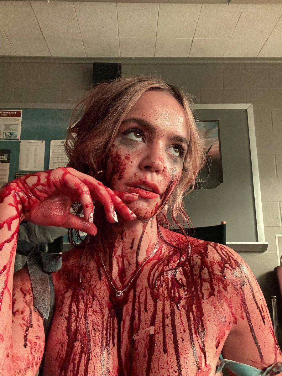 Bailee Madison tweet media