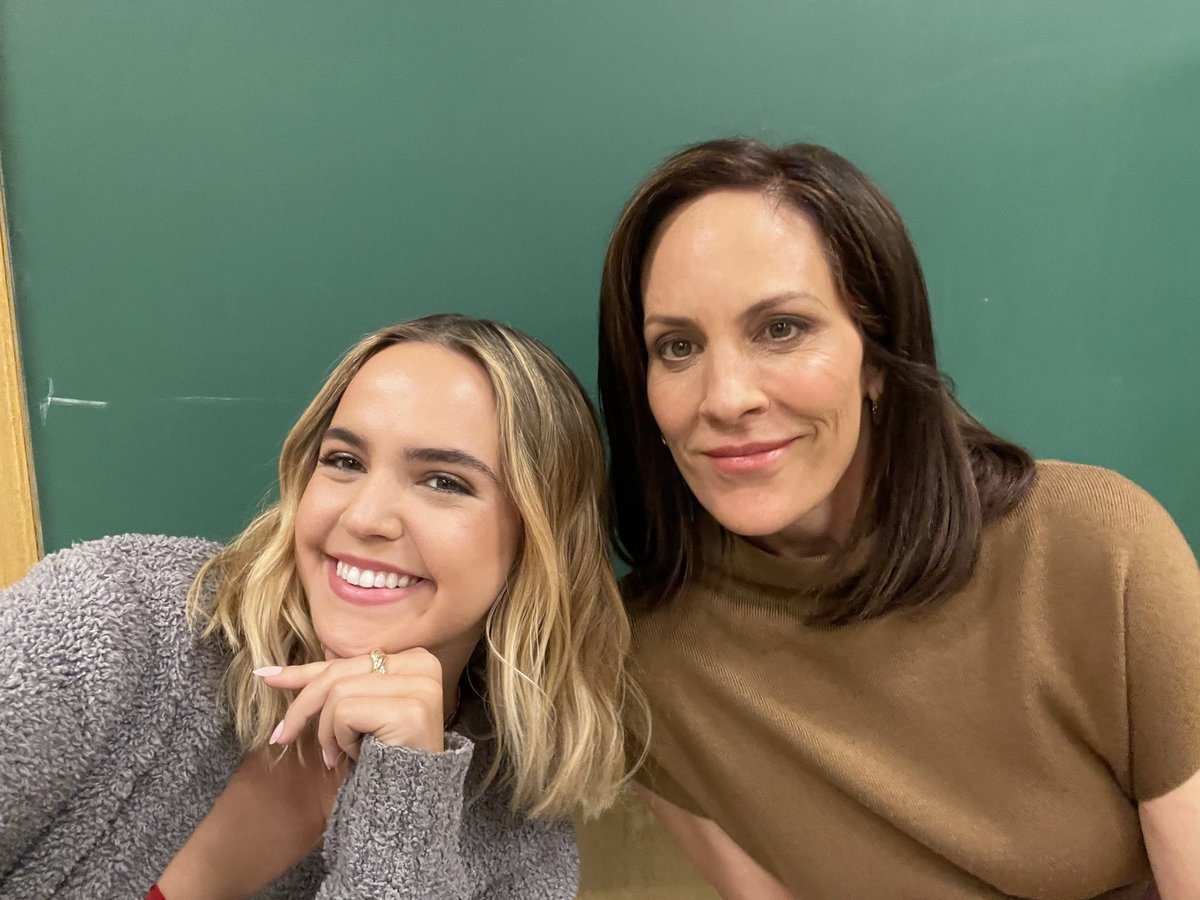 Bailee Madison tweet media