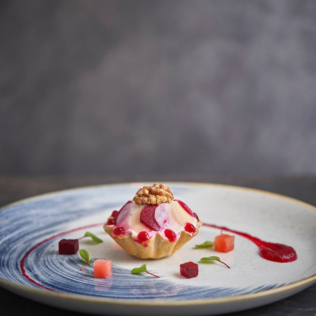 How about this whipped Cornish fiesta beetroot and walnut tart from The Rising Sun 🍽

tinyurl.com/2h5ndax2