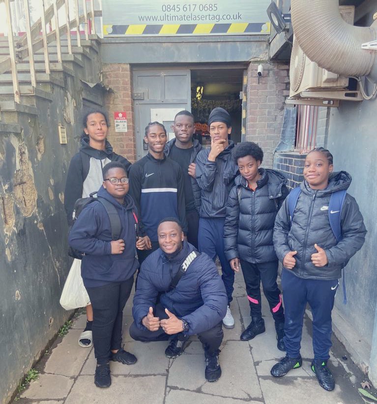Thanks @LDN_VRU for allowing us to build a strong consortium in #Southwark supporting 40 plus grassroots Orgs, together we are supporting young minds Thanks @lb_southwark officers & Cllrs for supporting our work. We will continue to strengthen #MyEnds work over the next few years