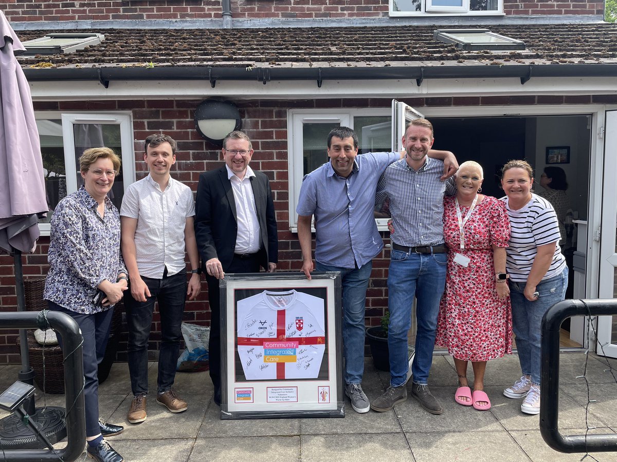 Great to spend time this morning with colleagues from @ComIntCare @pixelatednathan & @GwynneMP & @GwynneCllr at fantastic household in Heald Green. Grt to hear about amazing services inc inclusive volunteering prog & talk @NCFCareForum members must haves nationalcareforum.org.uk/voice/ncf-poli…
